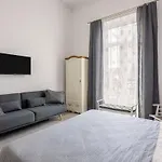 Casa *