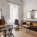 Casa *