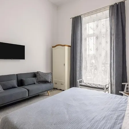Casa *