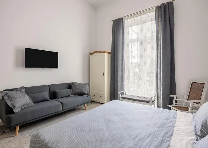 Casa *